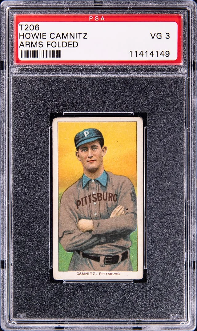 1909-11 T206 Howie Camnitz, Arms Folded White Border #no-number card image