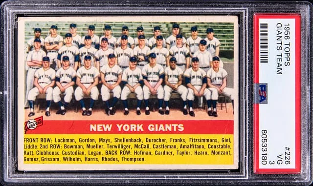 1956 Topps New York Giants Team #226 card image