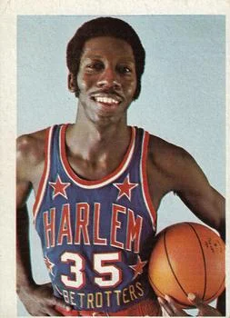 1971 Fleer Harlem Globetrotters Hubert "Geese" Ausbie #22 card image