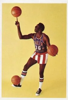 1971 Fleer Harlem Globetrotters Meadowlark Lemon #15 card image