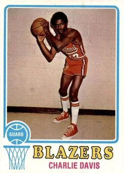 1973-74 Topps Charlie Davis #8 card image