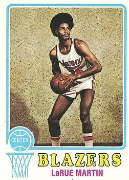 1973-74 Topps Larue Martin #89 card image