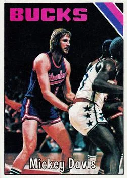 1975-76 Topps Mickey Davis #53 card image