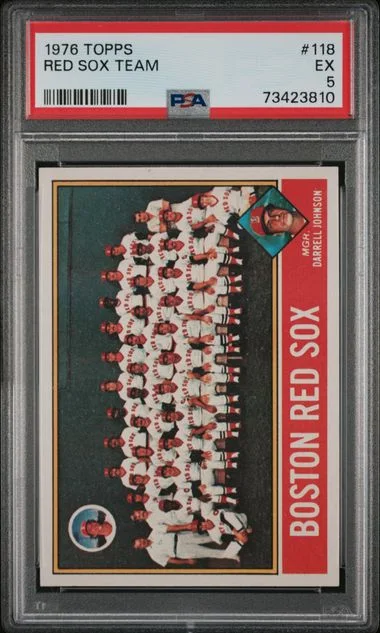 1976 Topps Red Sox Team #118 card image