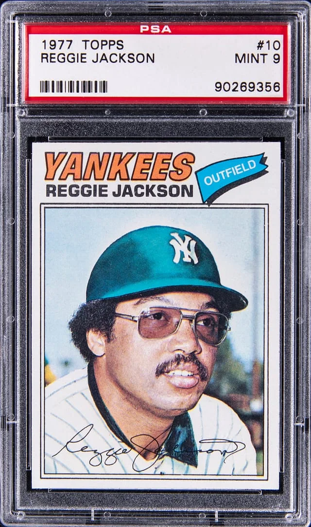 1977 Topps Reggie Jackson #10 card image