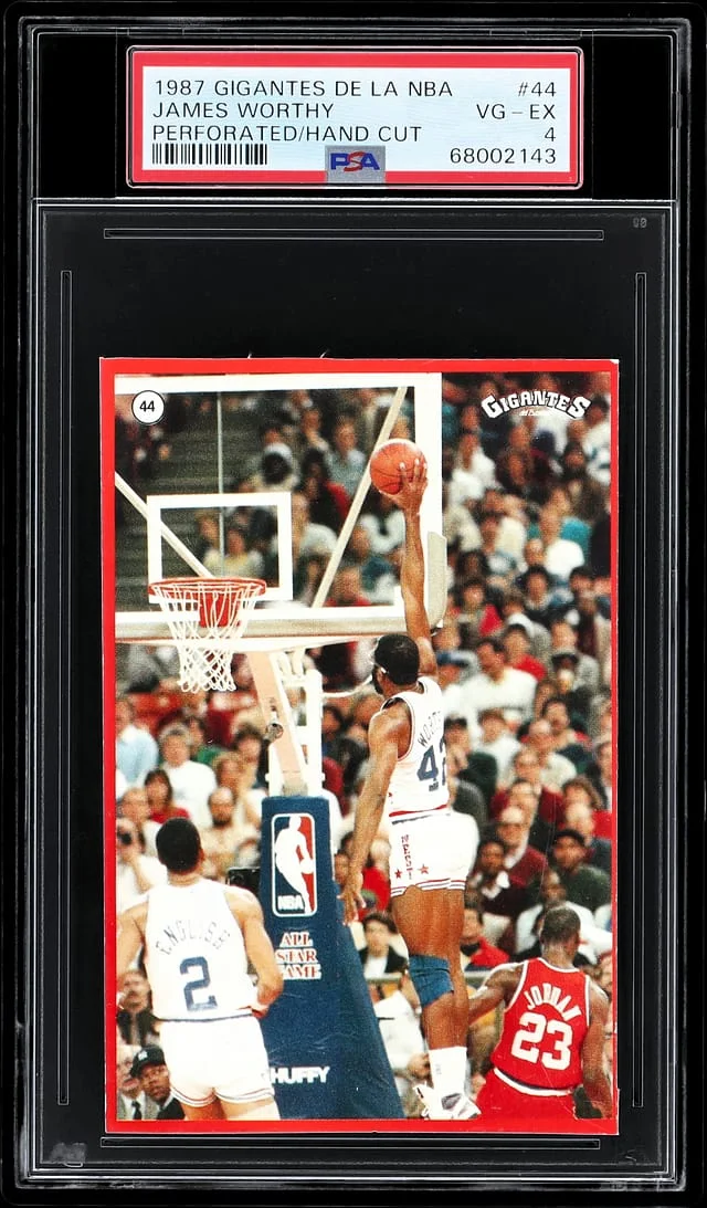 1987 Gigantes De La NBA James Worthy/Michael Jordan, Perforated/Hand Cut #44 card image