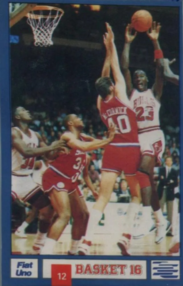 1988 Basket 16 Las Estrellas de la NBA Michael Jordan #12 card image