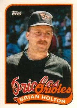 1989 Topps Traded Brian Holton #52T card image