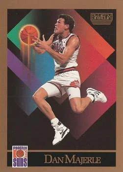 1990-91 SkyBox Dan Majerle #226 card image