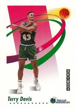 1991-92 SkyBox Terry Davis #622 card image