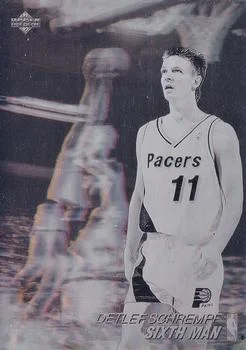 1991-92 Upper Deck Spanish Detlef Schrempf 6MOY [International Award Winner Holograms] International Award Winner Holograms #NNO card image