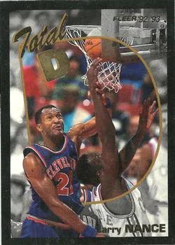 1992-93 Fleer Larry Nance [Total D] Total D #9 card image