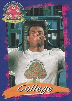 1992-93 SkyBox David Robinson College [David Robinson Flagship Series] David Robinson Flagship Series #R7 card image