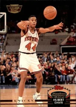 1992-93 Stadium Club Hubert Davis Members Only #333 card image