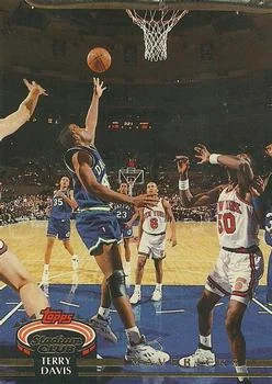 1992-93 Stadium Club Terry Davis #282 card image