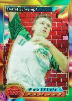 1993-94 Finest Detlef Schrempf PF Refractor #128 card image