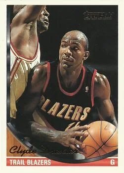 1993-94 Topps Clyde Drexler Gold #249 card image