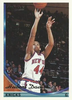 1993-94 Topps Hubert Davis Gold #365 card image