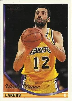 1993-94 Topps Vlade Divac Gold #14 card image