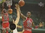 1994-95 Collector's Choice Italian Michael Jordan Rare Air Decade of Dominance #J10 card image