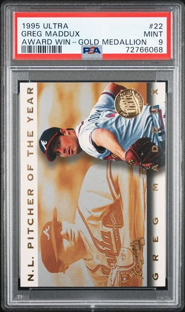 1995 Fleer Ultra Greg Maddux Award Winners Gold Medallion #22 card image