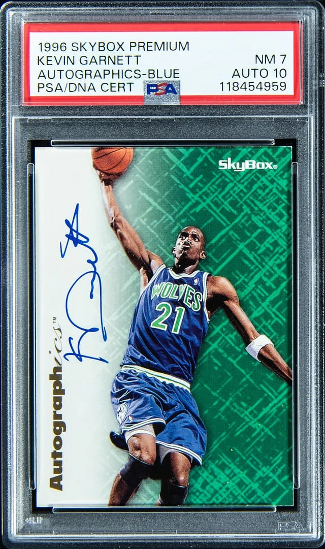 1996-97 SkyBox Premium Autographics Blue Kevin Garnett #no-number card image