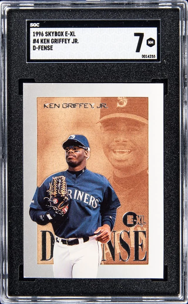 1996 SkyBox Ken Griffey Jr. E-XL D-Fense #4 card image