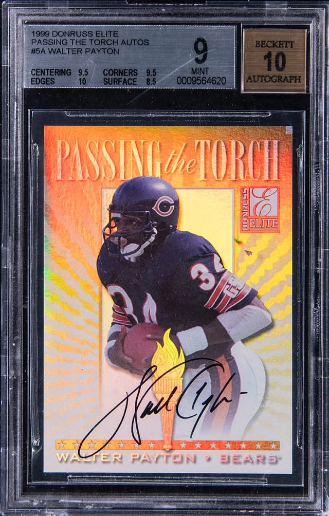 1999 Donruss Elite Walter Payton Passing the Torch Autograph #5A card image