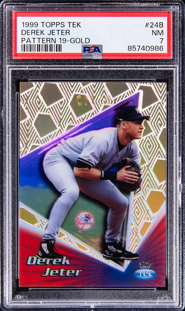 1999 Topps Derek Jeter Tek Pattern 19 Gold #24B card image