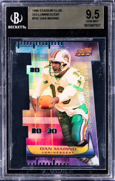 1999 Topps Stadium Club Dan Marino 3X3 Luminescent #T4C card image