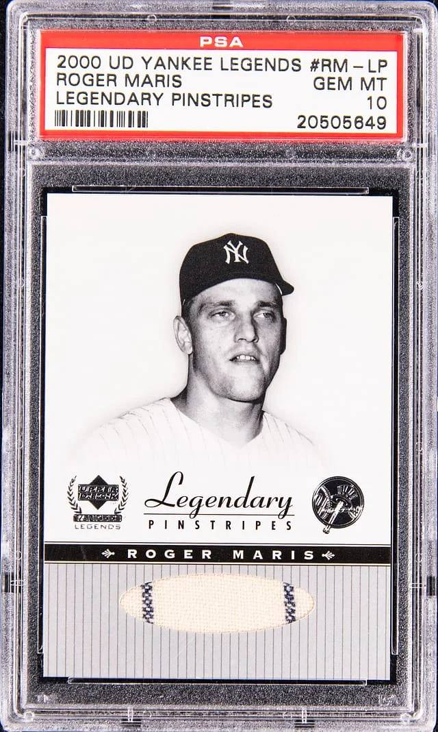 2000 Upper Deck Patch Yankke Legends Legendary Pinstripes #RM-LP card image