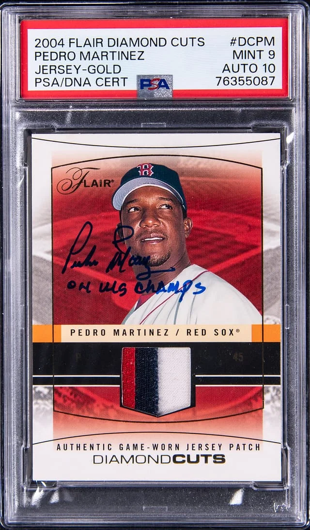 2004 Fleer Flair Pedro Martinez Diamond Cuts Jersey-Gold #DCPM card image
