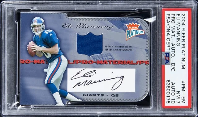 2004 Fleer Platinum Eli Manning Pro Materials Autographed Die-Cut #PM-EM card image