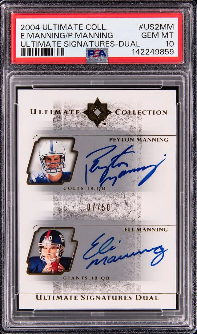 2004 Upper Deck Ultimate Collection Peyton Manning/Eli Manning Dual Ultimate Signatures Dual #US2-MM card image