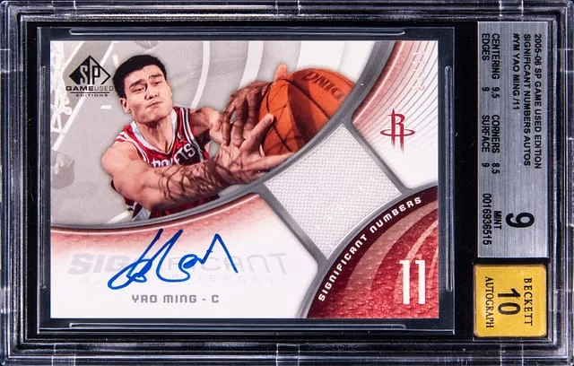 2005-06 Upper Deck SP Game Used Yao Ming Edition Significant Number Autos #SN-YM card image