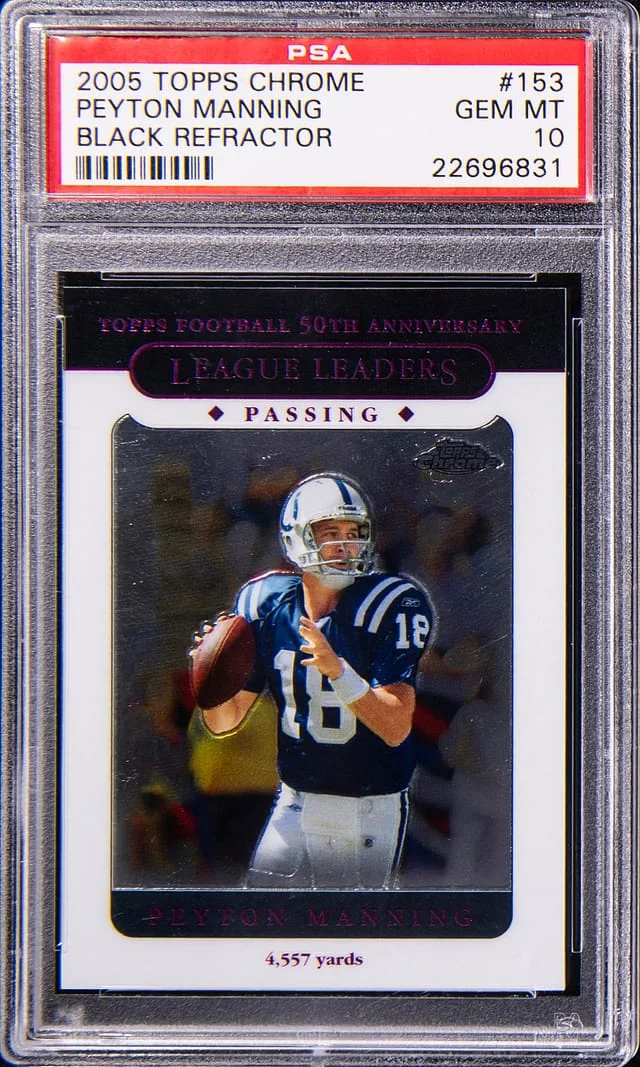 2005 Topps Chrome Black Peyton Manning Refractor #153 card image
