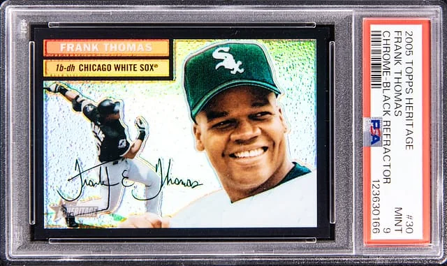 2005 Topps Heritage Chrome Frank Thomas Black Refractor #30 card image