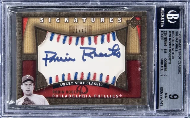 2005 UD Sweet Spot Classic Signatures Red/Blue Stitch Robin Roberts #RR card image
