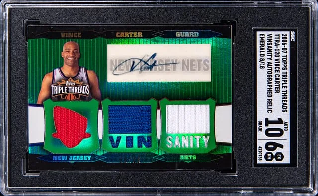 2006-07 Topps Triple Threads Vince Carter Vinsanity Autograph Relic Emerald #TTRA-120 card image