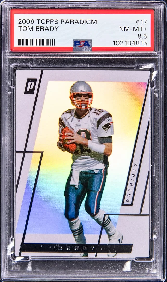 2006 Topps Tom Brady Paradigm #17 card image