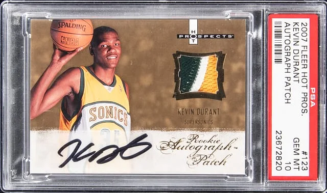 2007-08 Fleer Hot Prospects Kevin Durant Patch Autograph (RPA) #123 card image