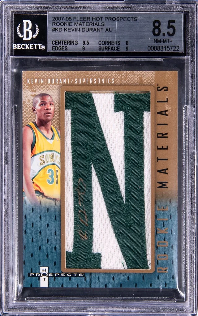 2007-08 Fleer Hot Prospects Kevin Durant Materials Autographs #RM-KD card image