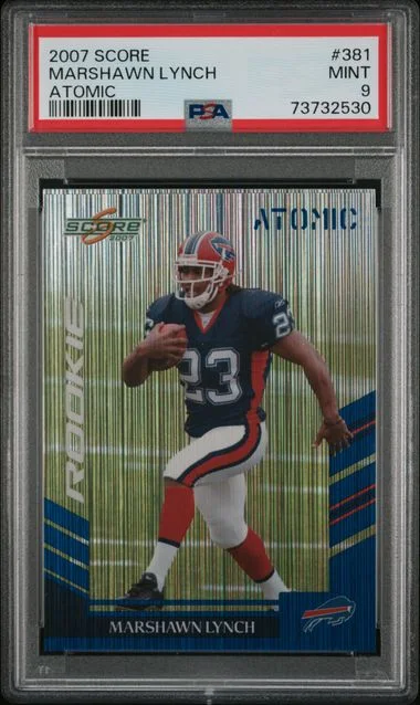 2007 Score Marshawn Lynch Atomic #381 card image