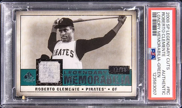 2008 Upper Deck SP Legendary Cuts Roberto Clemente Legendary Memorabilia Green #LM- card image