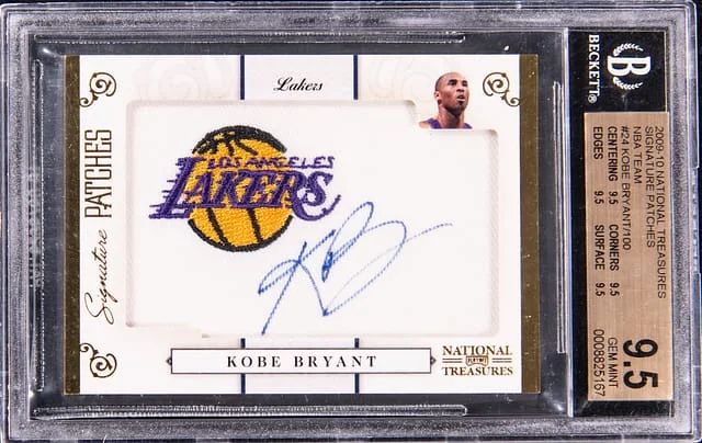 2009-10 Panini National Treasures Kobe Bryant Signatures Patches NBA Team #23 card image