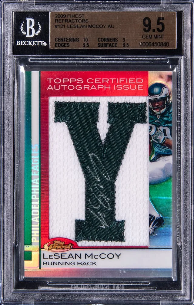 2009 Topps Finest LeSean McCoy Refractors Autograph #121 card image