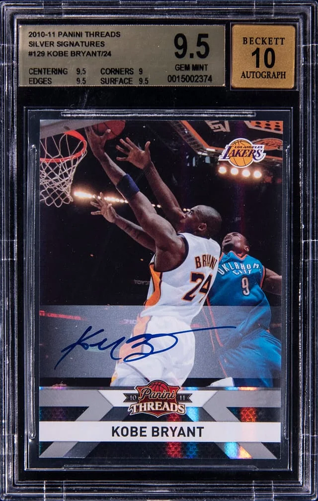 2010-11 Panini Kobe Bryant Threads Silver Signatures #129 card image