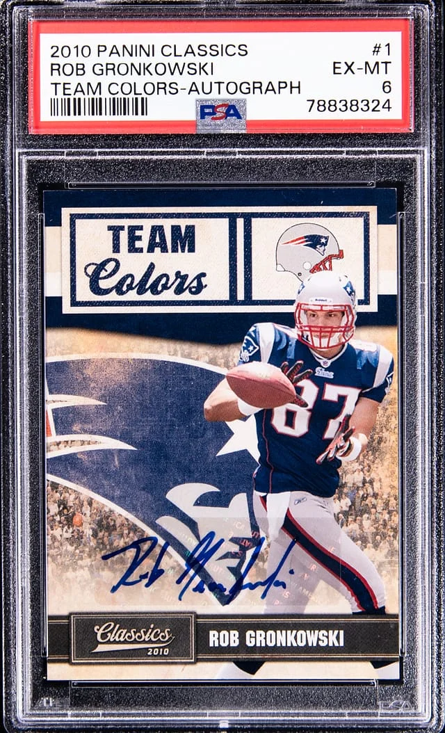 2010 Classics Team Colors Autograph Rob Gronkowski #1 card image