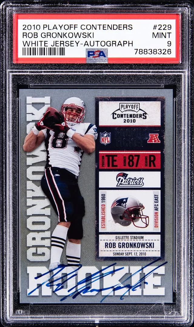 2010 Playoff Contenders Rob Gronkowski, White Autograph #229 card image