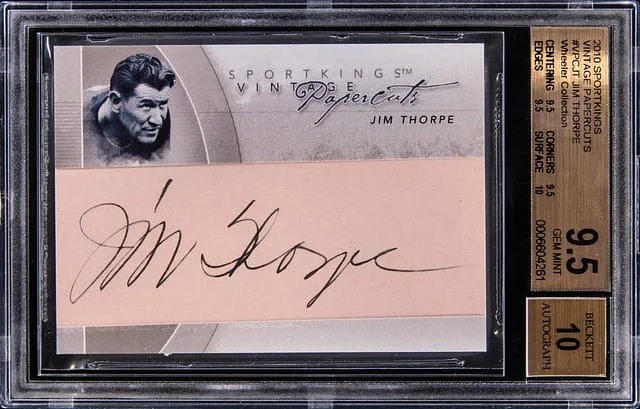 2010 Sportkings Vintage Papercuts Jim Thorpe #VPC-JT card image